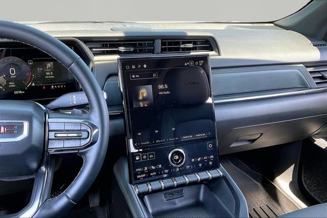 Used 2026 GMC Terrain AT4 w/ Convenience Package III image 9