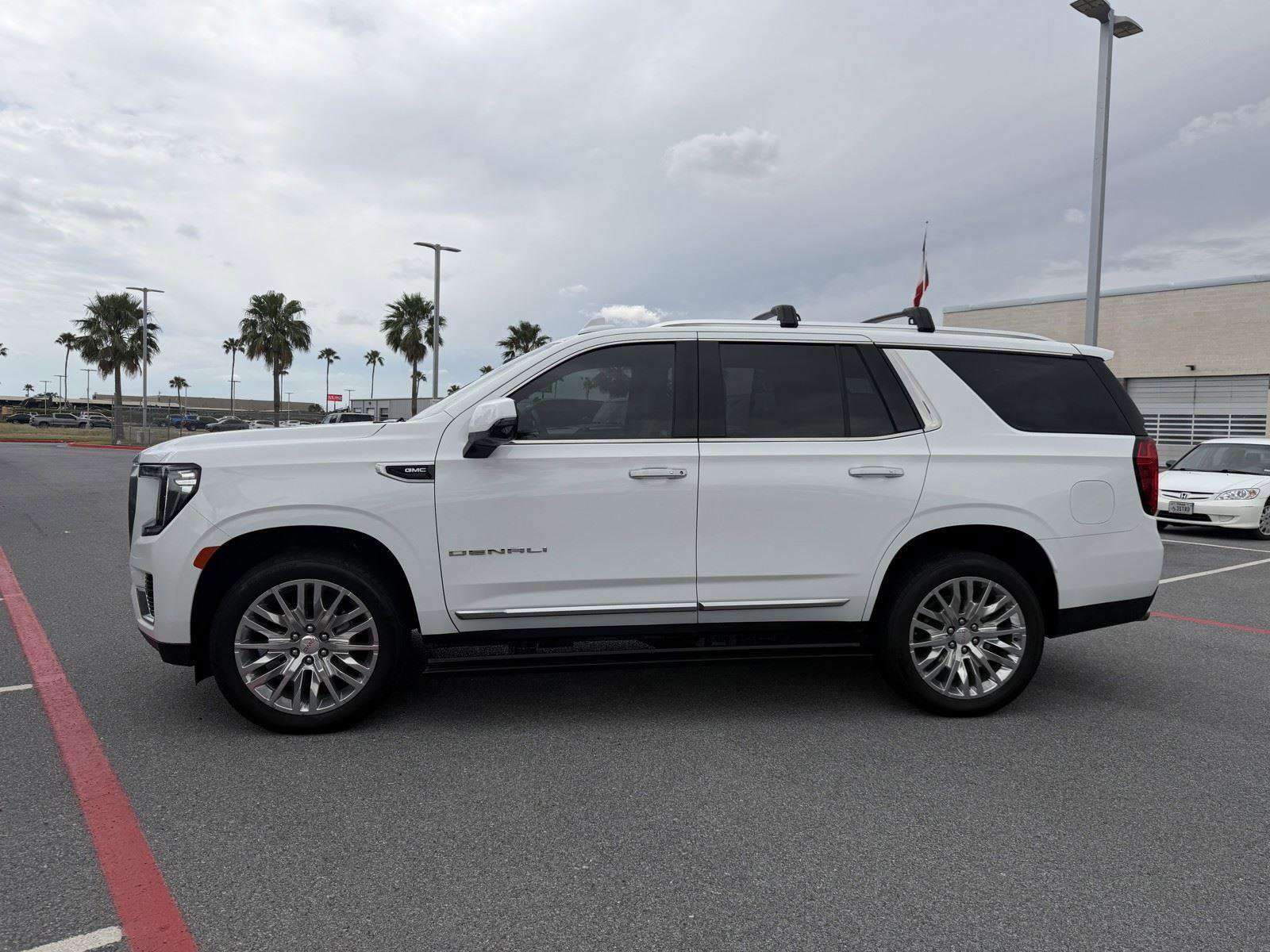 Used 2024 GMC Yukon Denali image 23