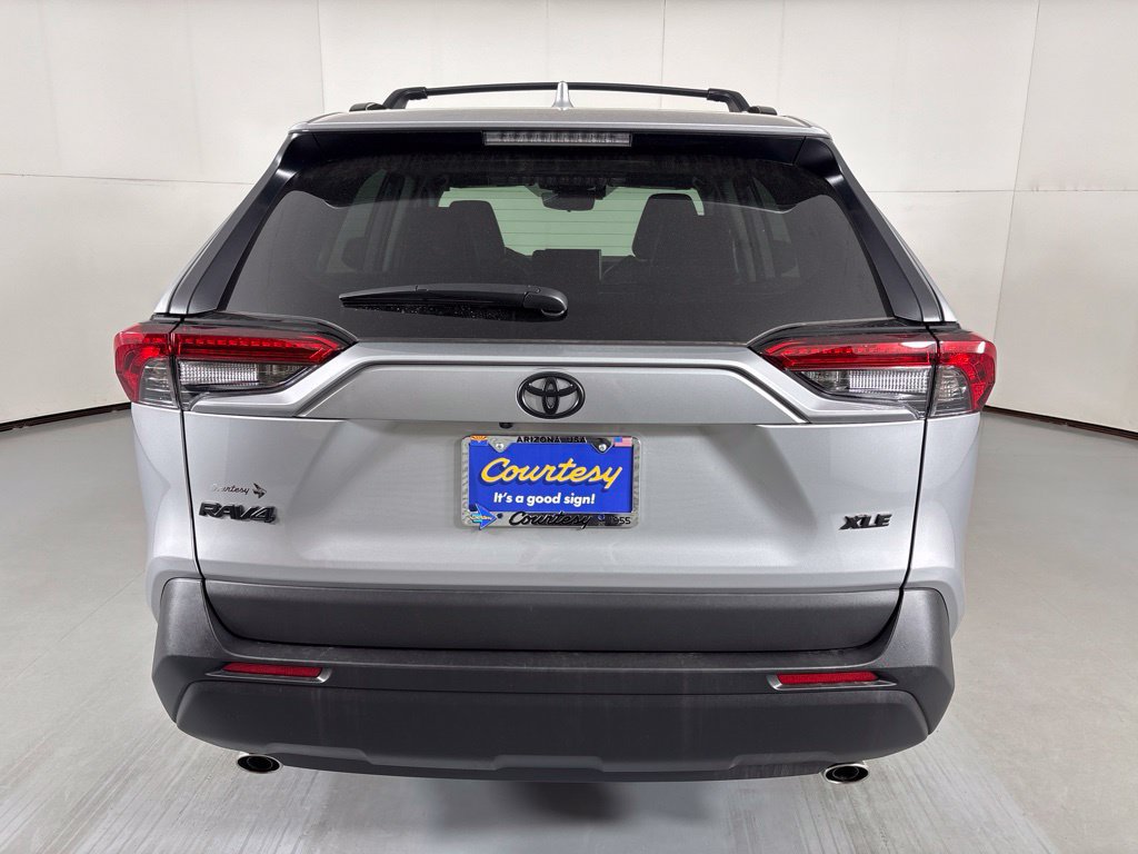 Used 2025 Toyota RAV4 XLE Premium w/ Weather Package FWD image 7