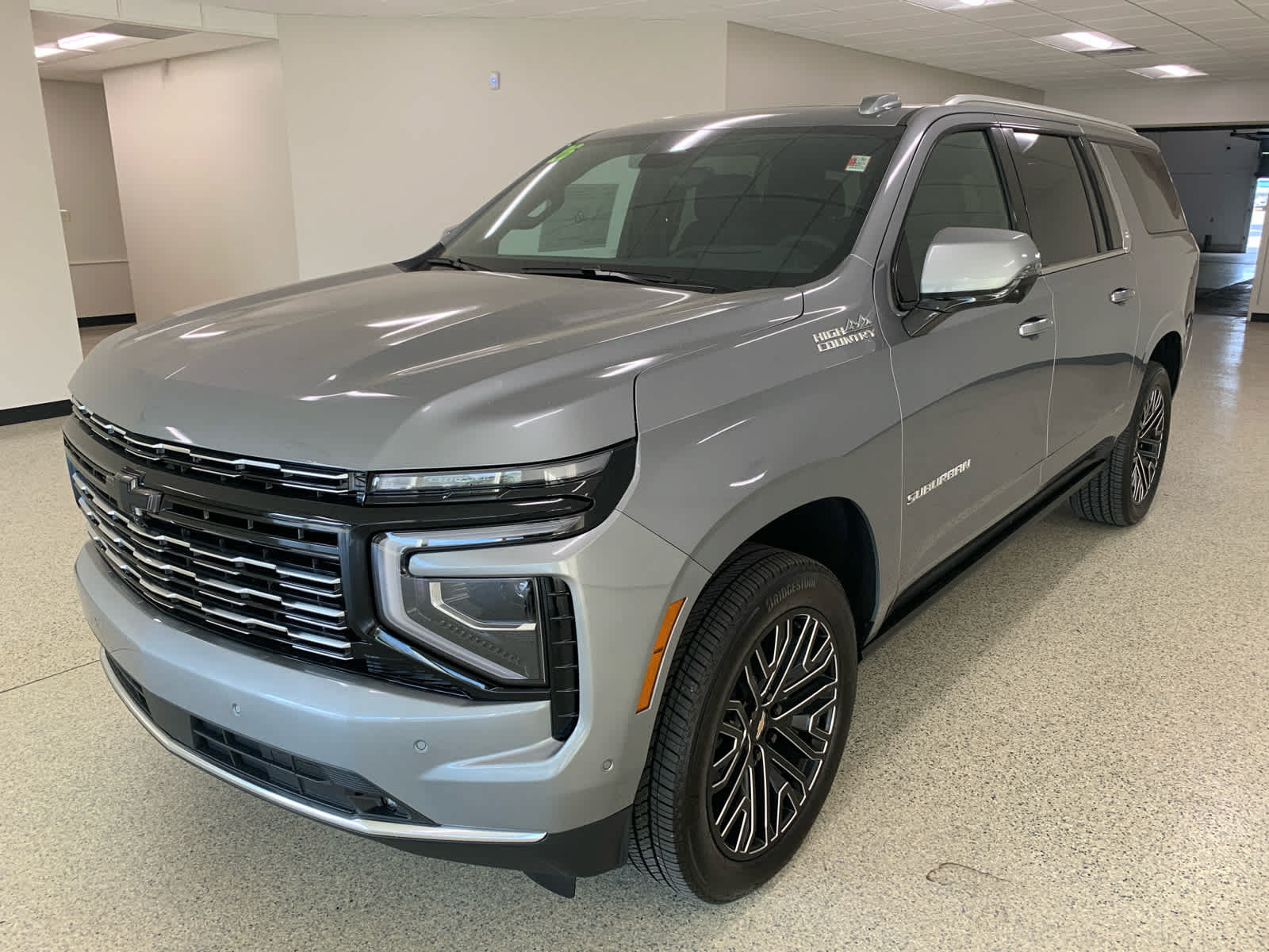 New 2026 Chevrolet Suburban High Country w/ LPO, Illumination Package