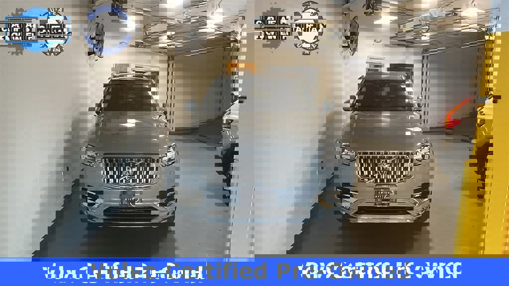 Certified 2025 Volvo XC90 B6 Plus image 1