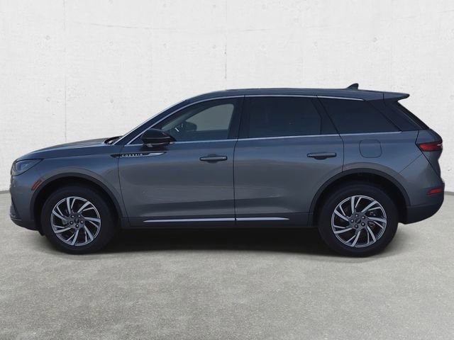 Used 2024 Lincoln Corsair AWD w/ Equipment Group 101A image 8