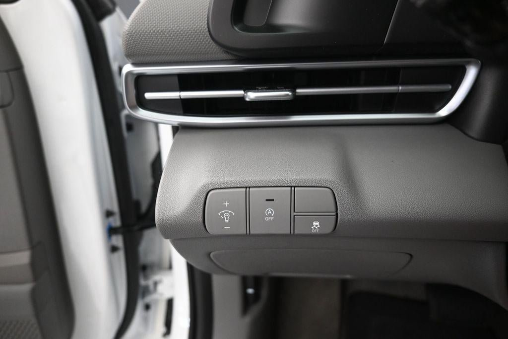 New 2026 Hyundai Elantra SE FWD image 21