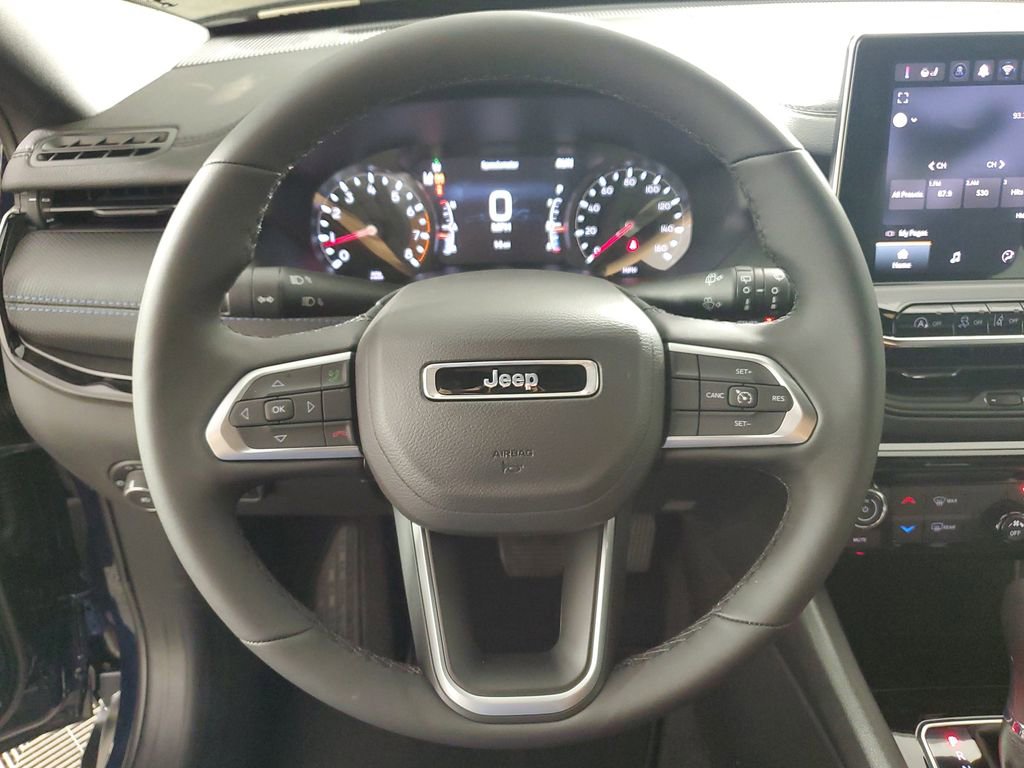 New 2026 Jeep Compass Latitude image 20