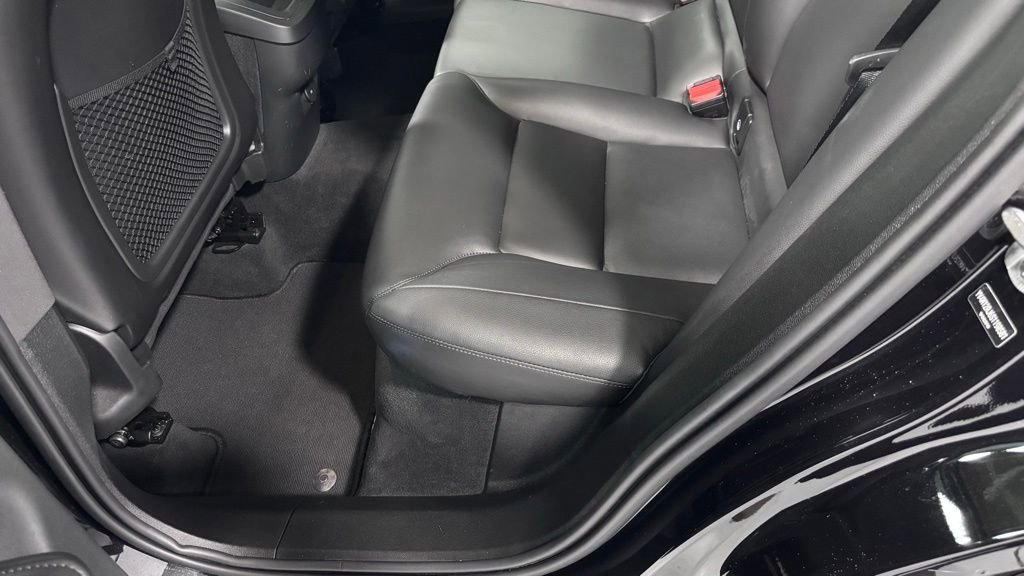 Certified 2025 Volvo XC60 B5 Core AWD/4WD image 21