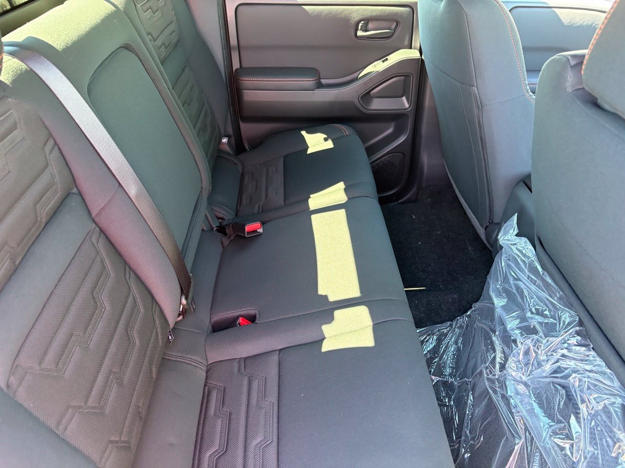 New 2027 Nissan Frontier PRO-4X AWD/4WD image 16