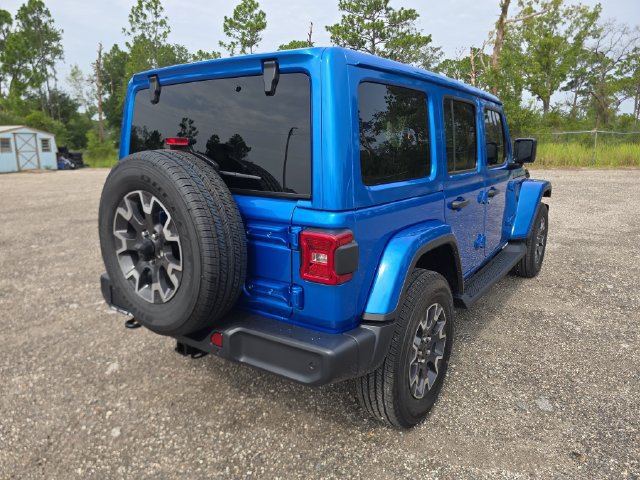New 2026 Jeep Wrangler Unlimited Sahara w/ Safety Group AWD/4WD image 4