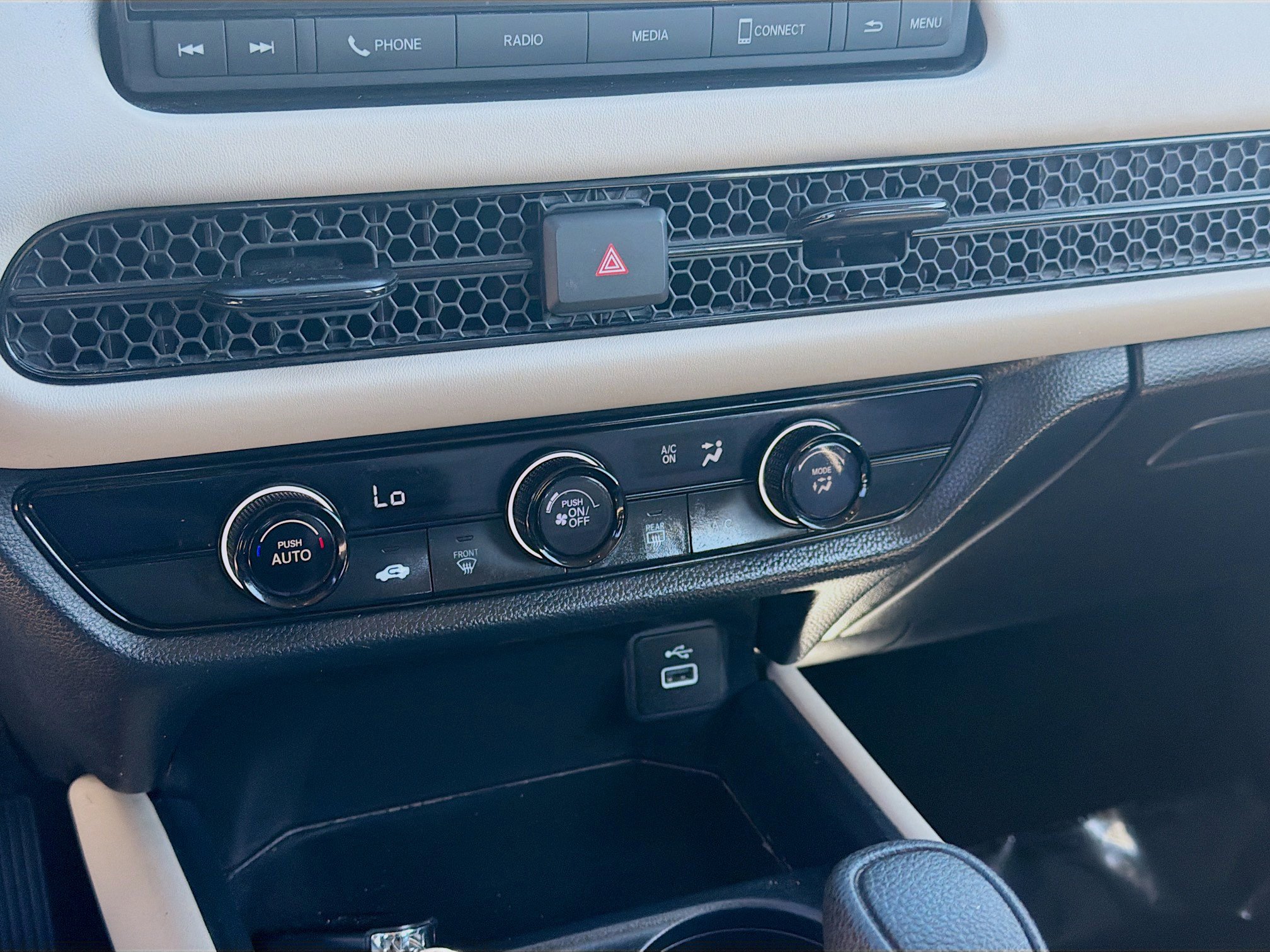 Used 2024 Honda HR-V LX image 14