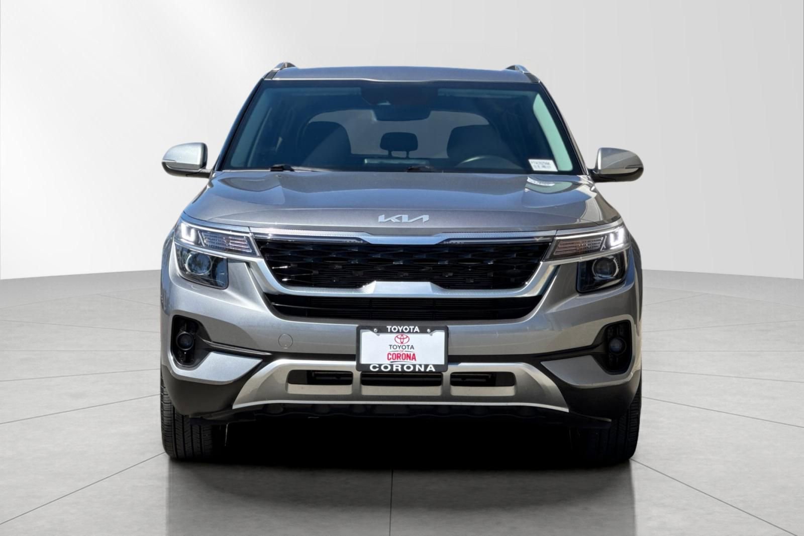 Used 2023 Kia Seltos S w/ Navigation Package image 8