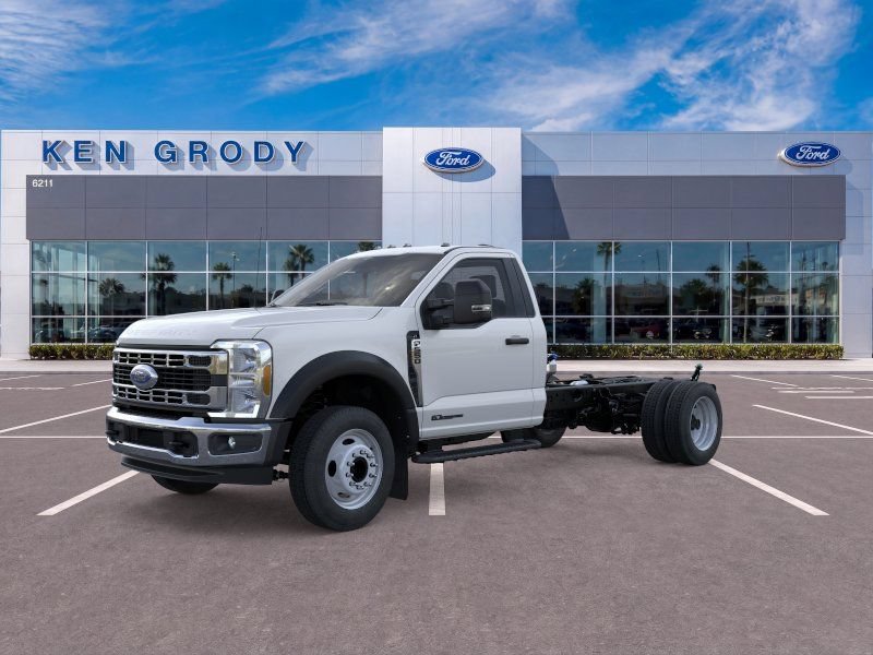 New 2026 Ford F550 2WD Regular Cab Super Duty image 3