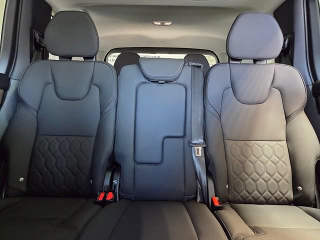 New 2026 Volvo XC90 B5 Core AWD/4WD image 11