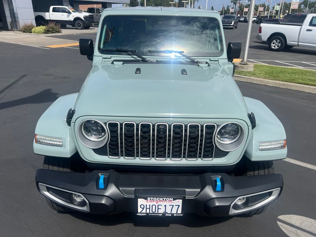 Used 2024 Jeep Wrangler Unlimited Sahara w/ Technology Group AWD/4WD image 8