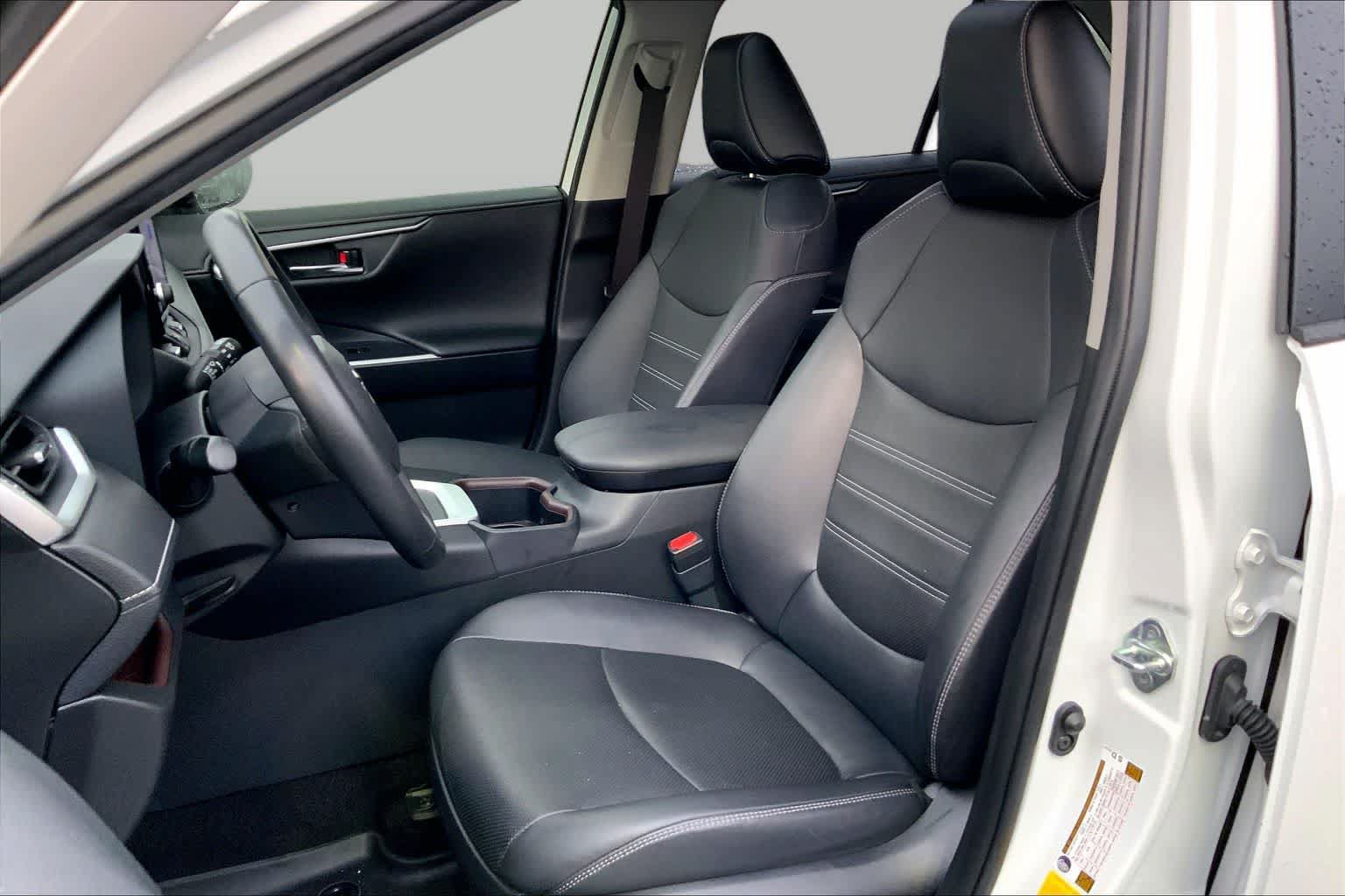 Used 2023 Toyota RAV4 Limited w/ Limited Grade Weather Package FWD image 8