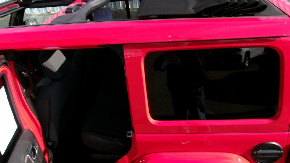 Used 2025 Jeep Wrangler Sahara w/ Safety Group AWD/4WD image 20