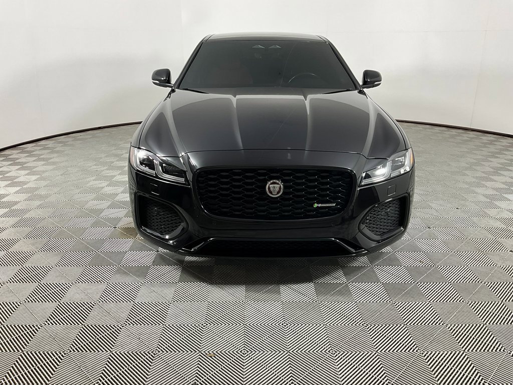 Used 2022 Jaguar XF R-Dynamic SE image 7