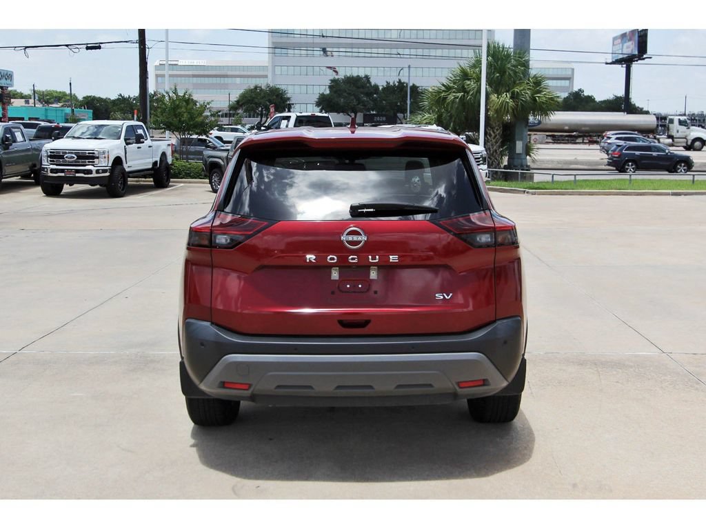 Used 2023 Nissan Rogue SV FWD image 5