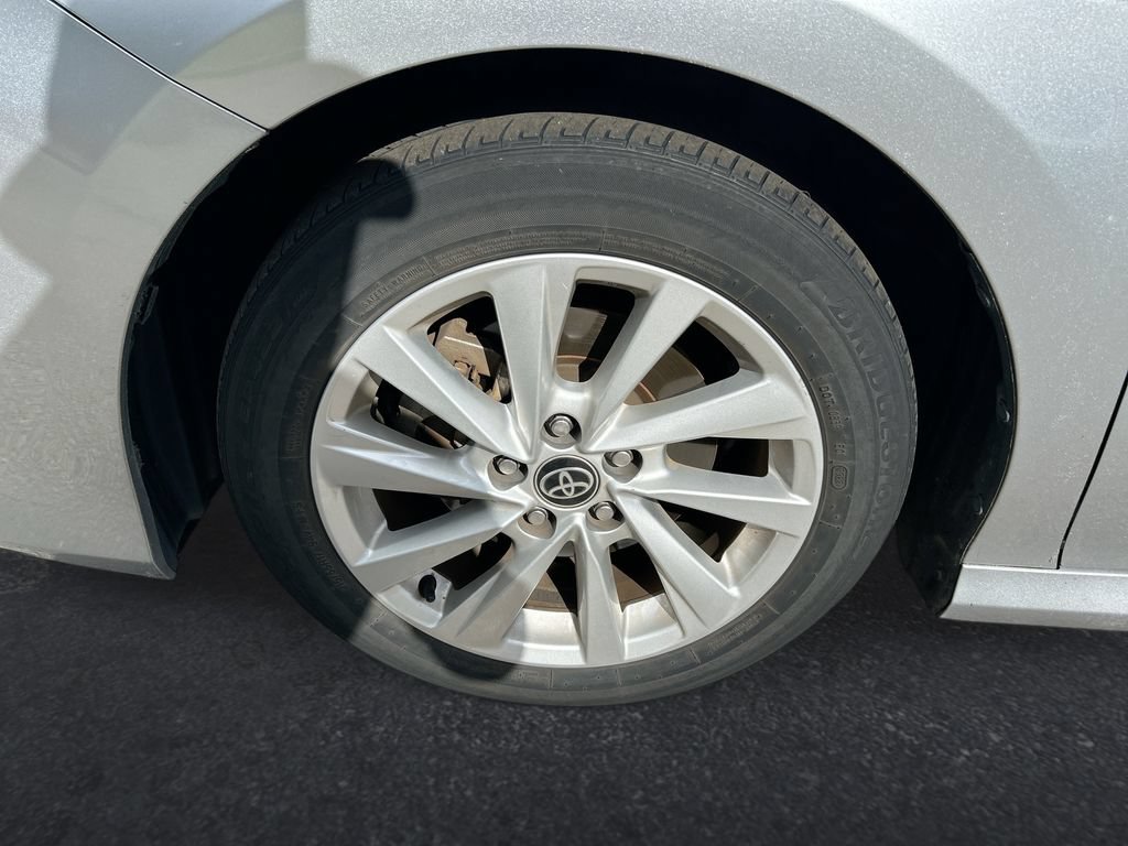 Used 2024 Toyota Camry LE FWD image 10
