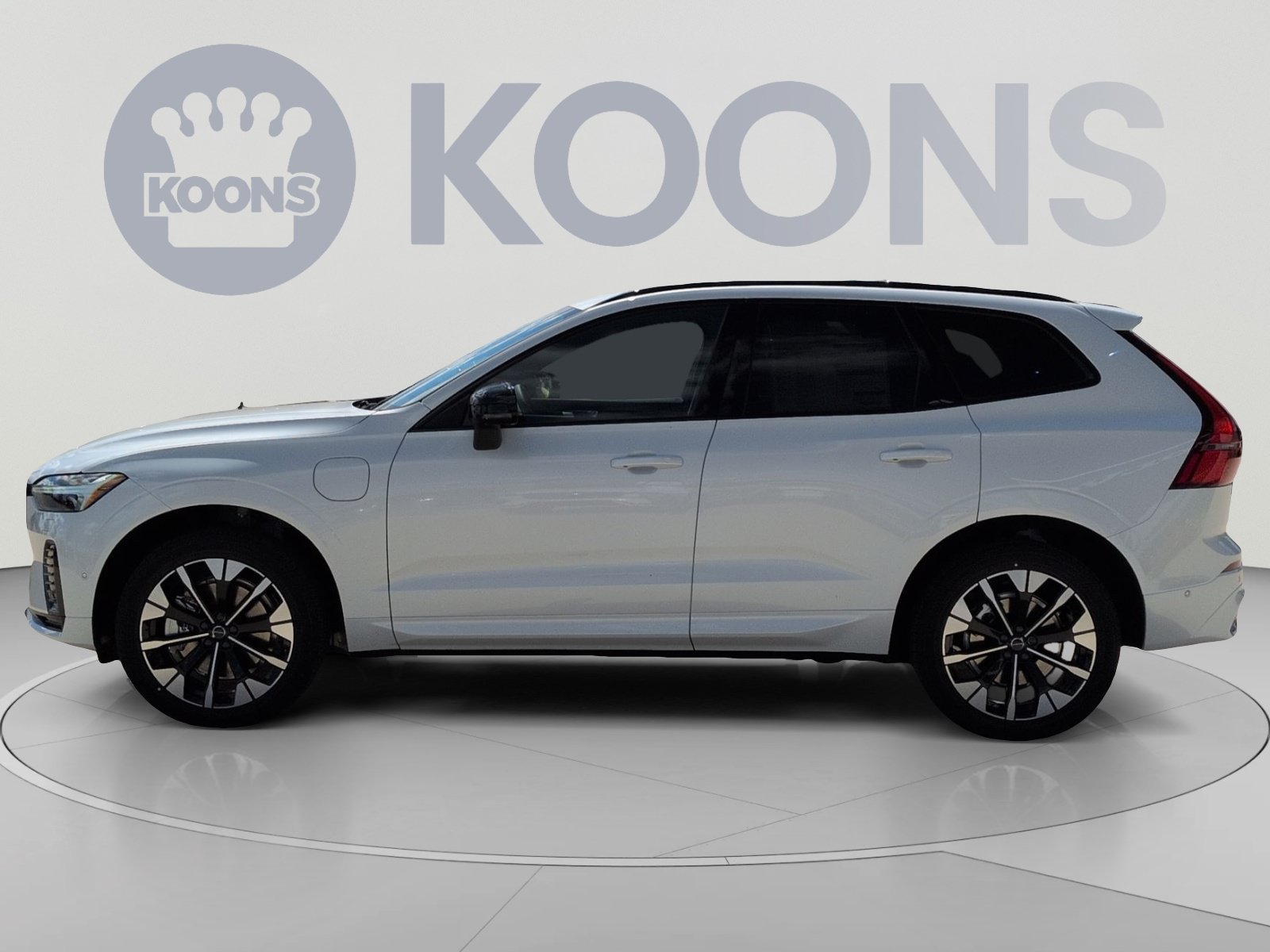 New 2026 Volvo XC60 T8 Plus w/ Protection Package Premier AWD/4WD image 13