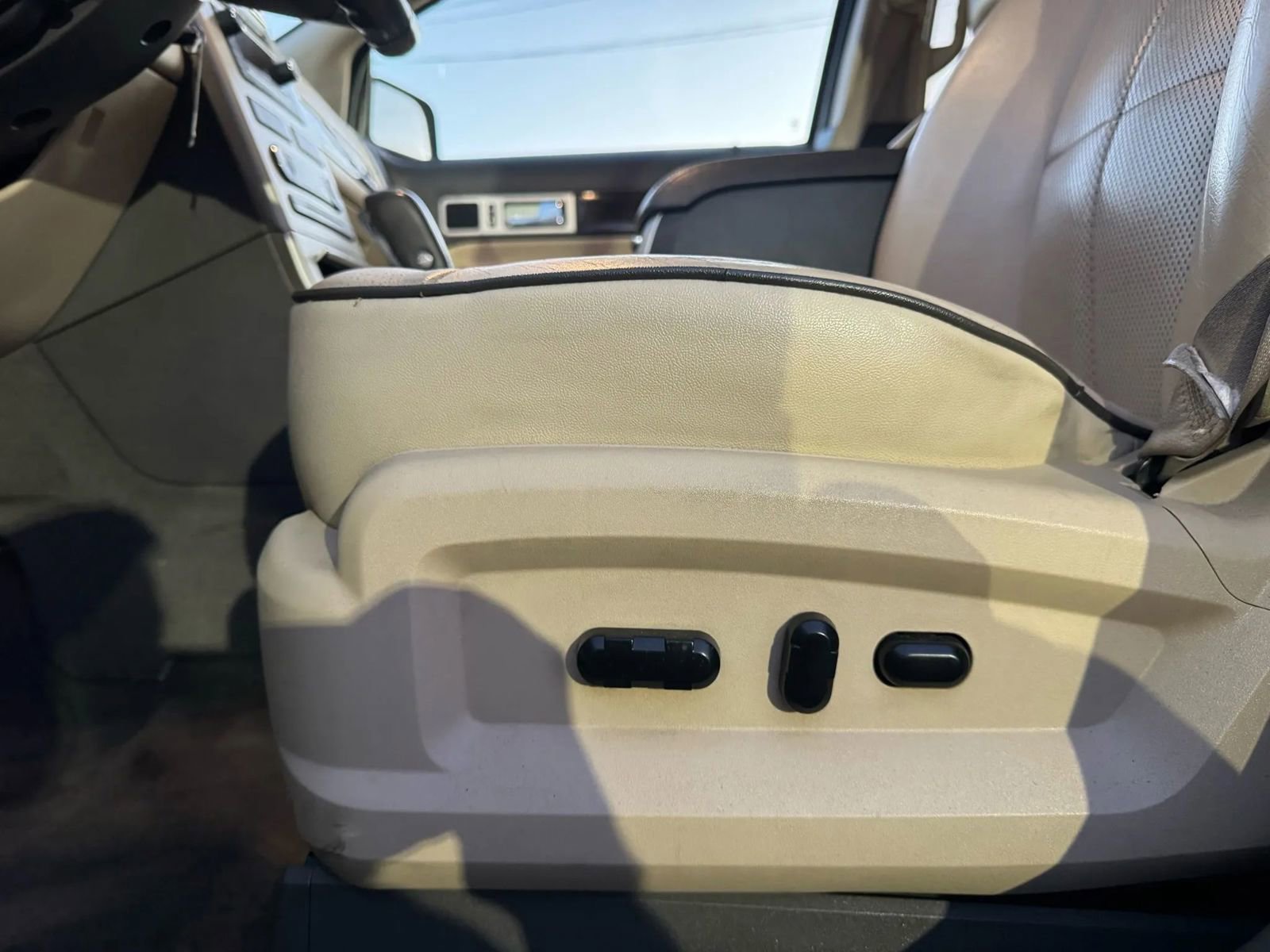 Used 2008 Lincoln MKX 2WD image 19