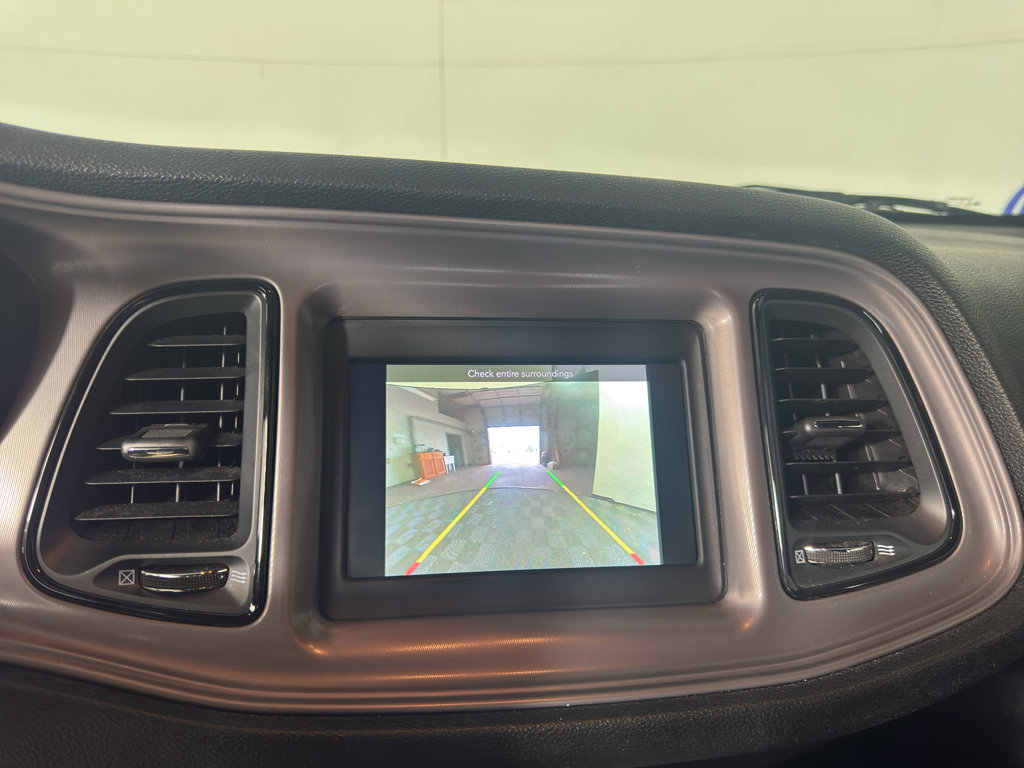 Used 2023 Dodge Challenger SXT RWD image 27