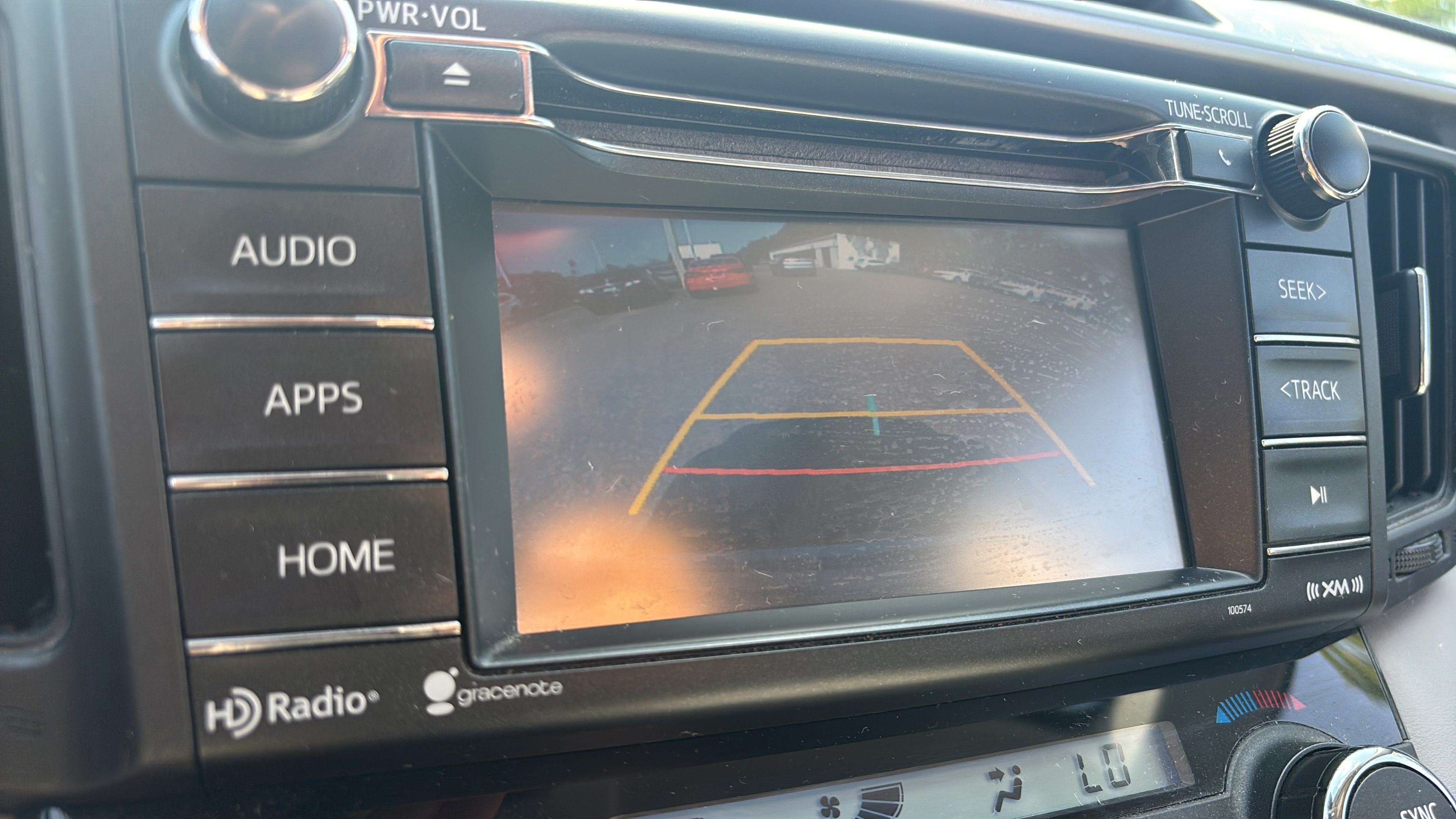 Used 2017 Toyota RAV4 XLE AWD/4WD image 21