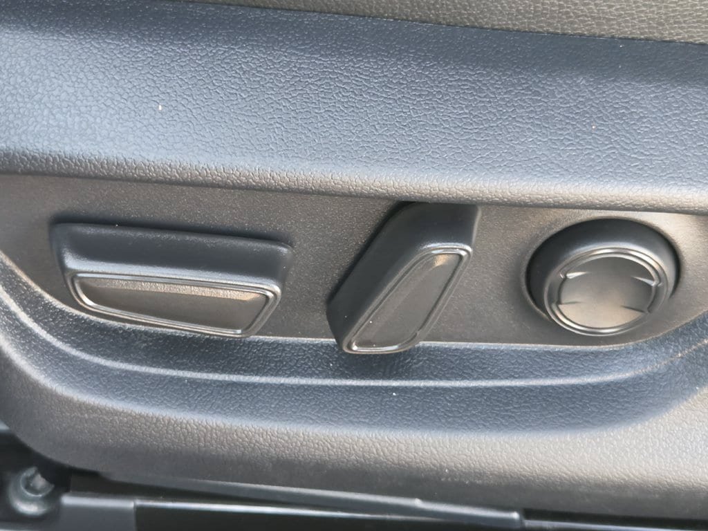 Used 2026 Toyota Camry SE FWD image 28