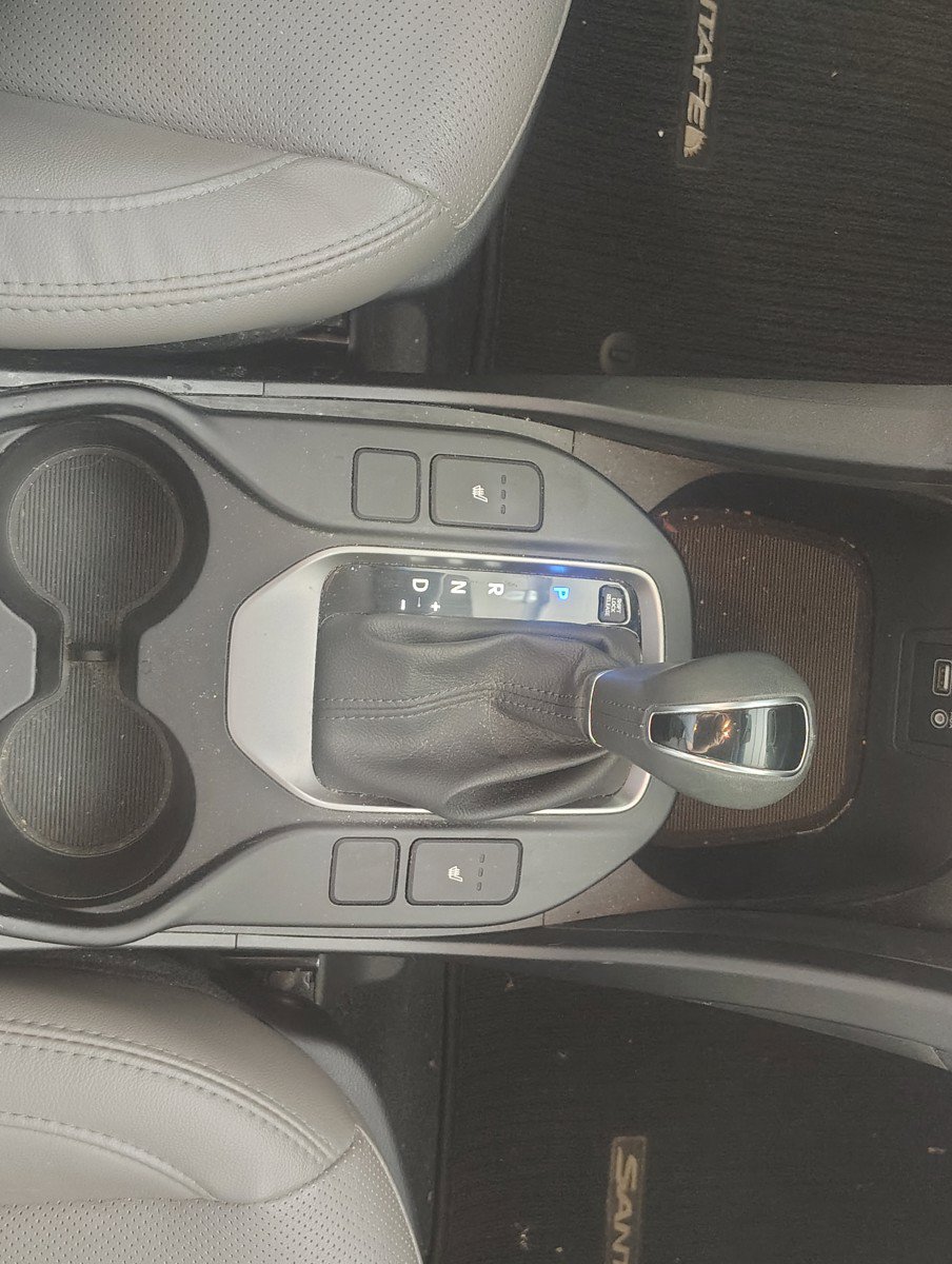 Used 2017 Hyundai Santa Fe Sport FWD image 13