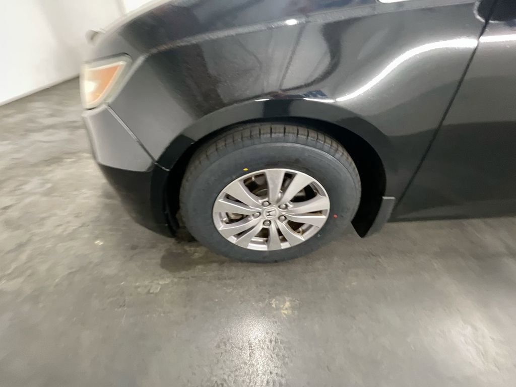 Used 2014 Honda Odyssey EX-L image 32