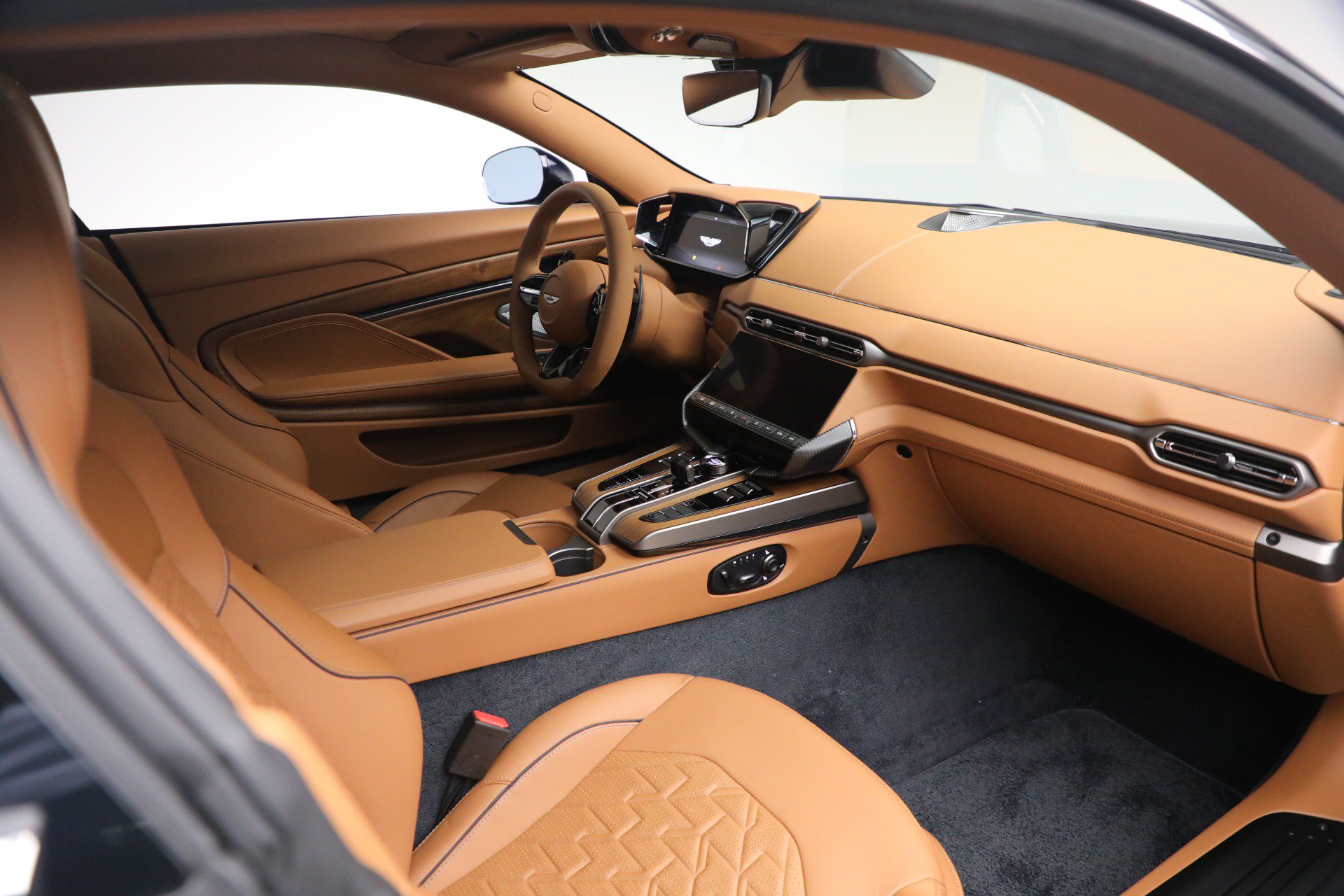 New 2026 Aston Martin Vanquish RWD image 18