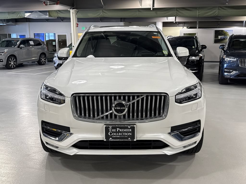 Certified 2024 Volvo XC90 B6 Ultimate w/ Lounge Package AWD/4WD image 6