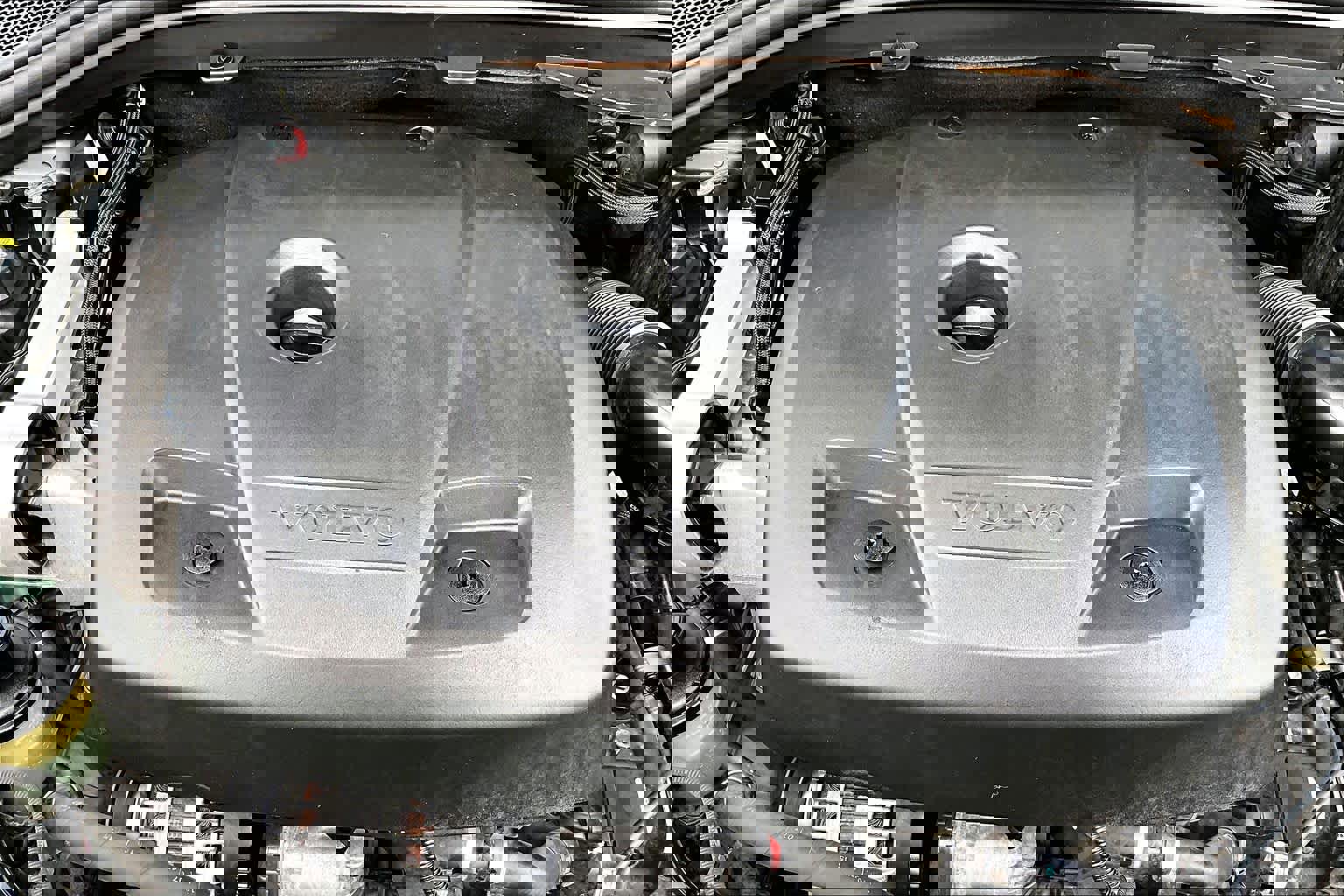 Used 2016 Volvo XC60 T5 Platinum image 32