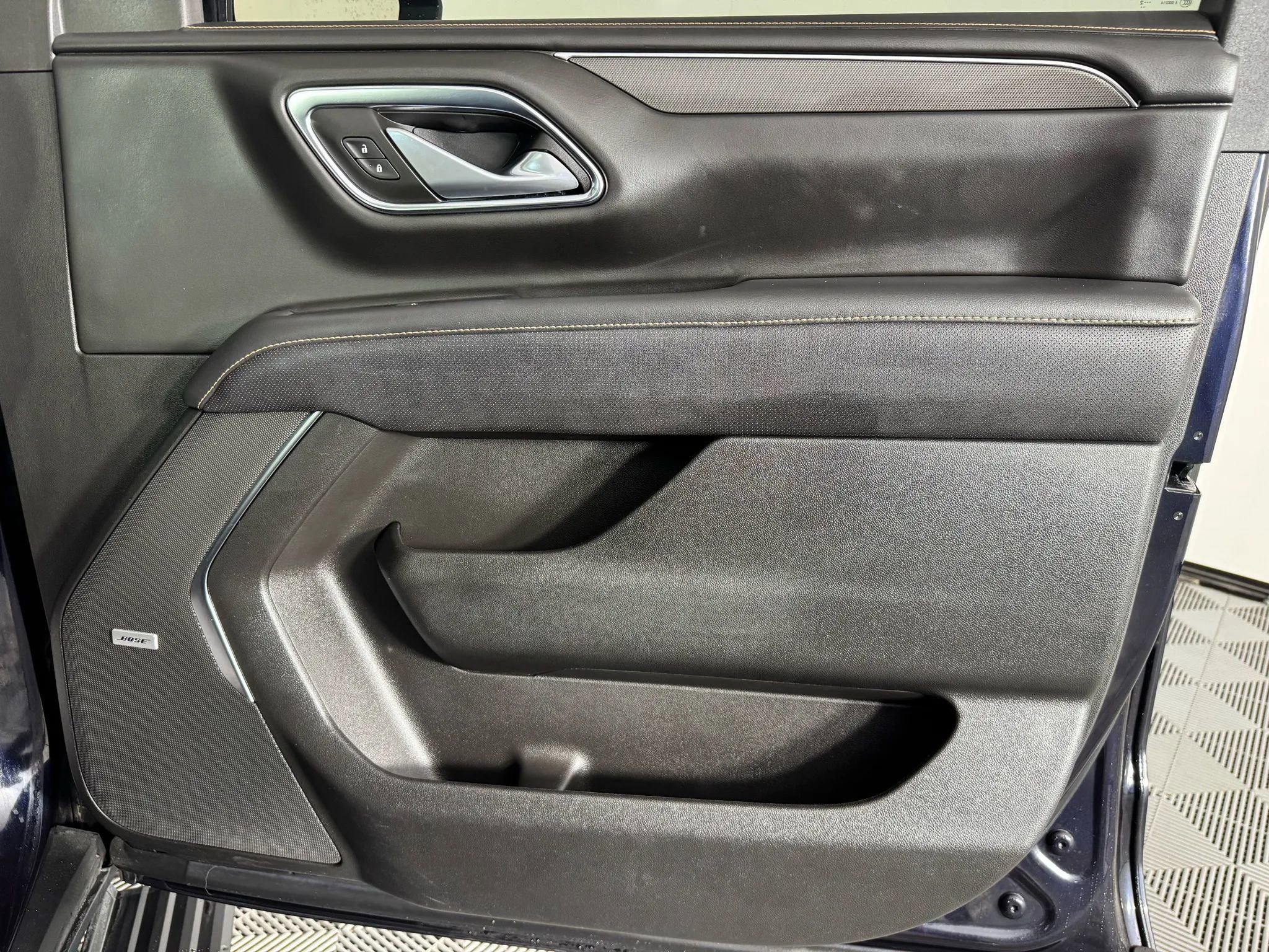 Used 2022 GMC Yukon AT4 image 47