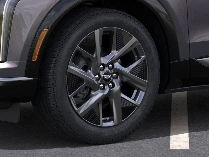 New 2026 Cadillac Optiq Luxury 2 image 9