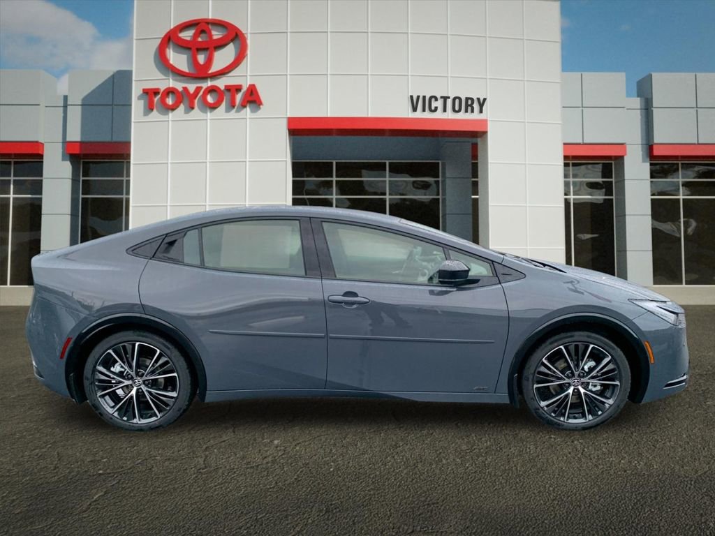 New 2026 Toyota Prius XLE image 2