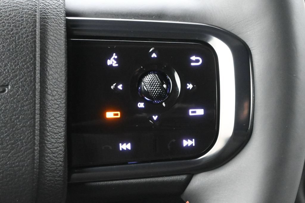 Used 2026 Nissan Armada PRO-4X AWD/4WD image 10