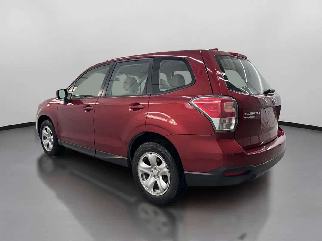 Used 2017 Subaru Forester 2.5i image 7