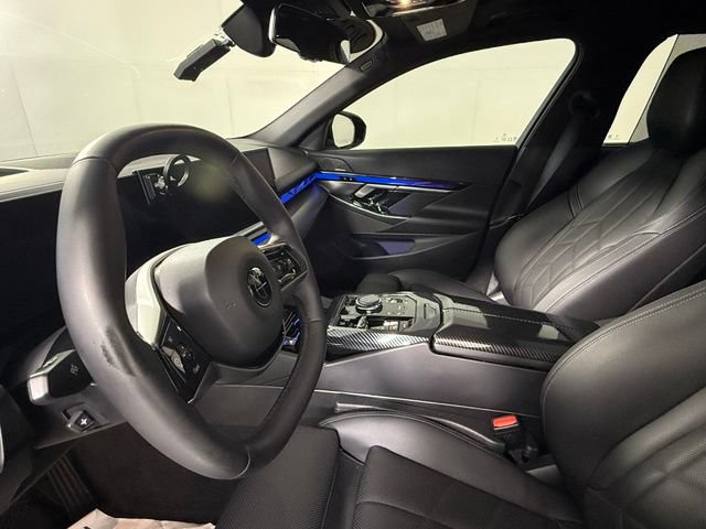 Used 2025 BMW 540i xDrive AWD/4WD image 17