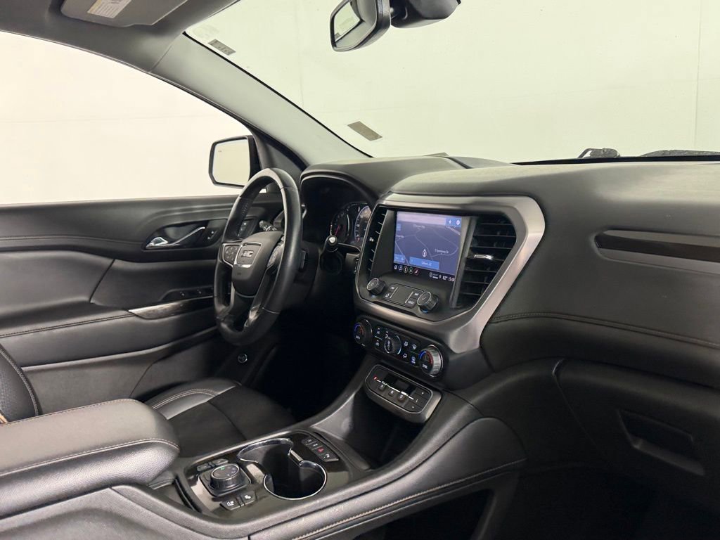 Used 2022 GMC Acadia AT4 w/ Technology Package AWD/4WD image 31