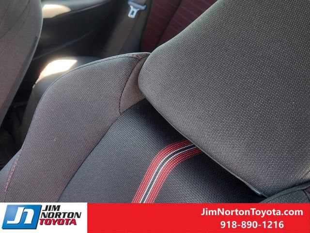 Used 2025 Toyota Corolla SE w/ SE Premium Package FWD image 16