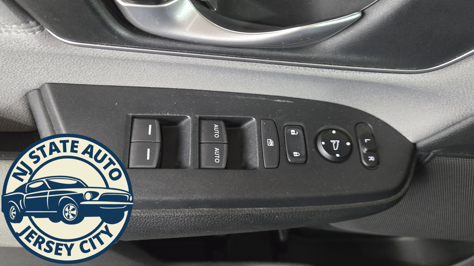 Used 2019 Honda CR-V EX image 27