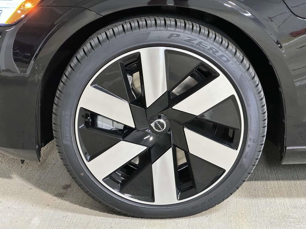 Certified 2024 Volvo S60 T8 Plus w/ Climate Package image 10