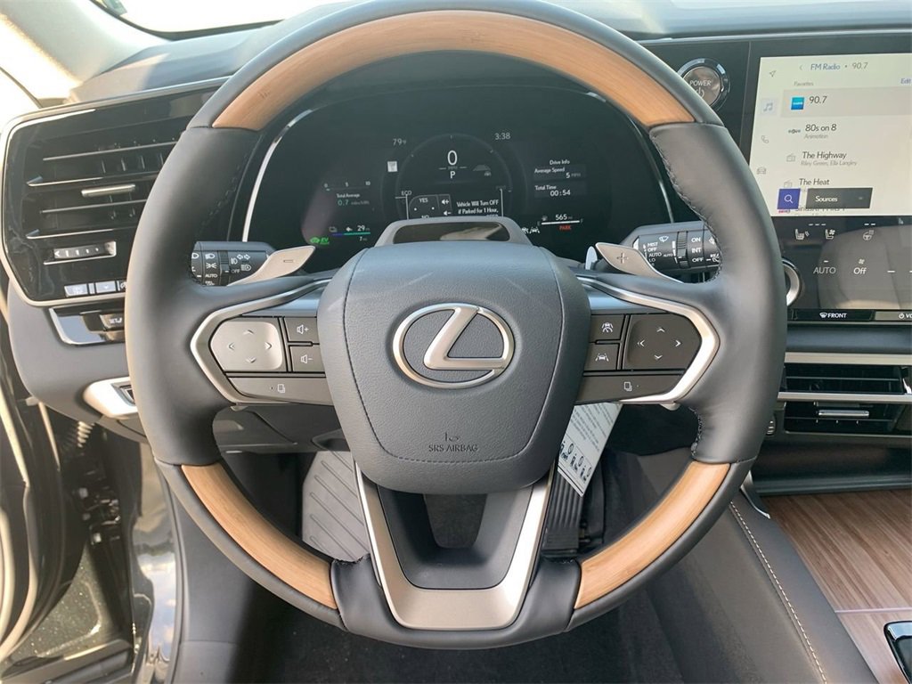 New 2025 Lexus RX 450h AWD w/ Luxury Package image 13