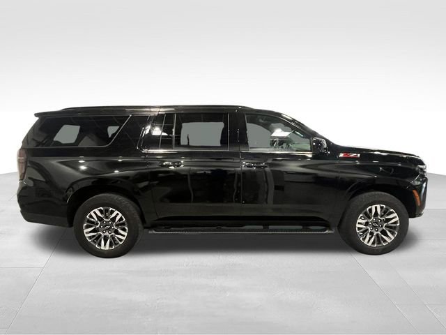 Used 2025 Chevrolet Suburban Z71 AWD/4WD image 8