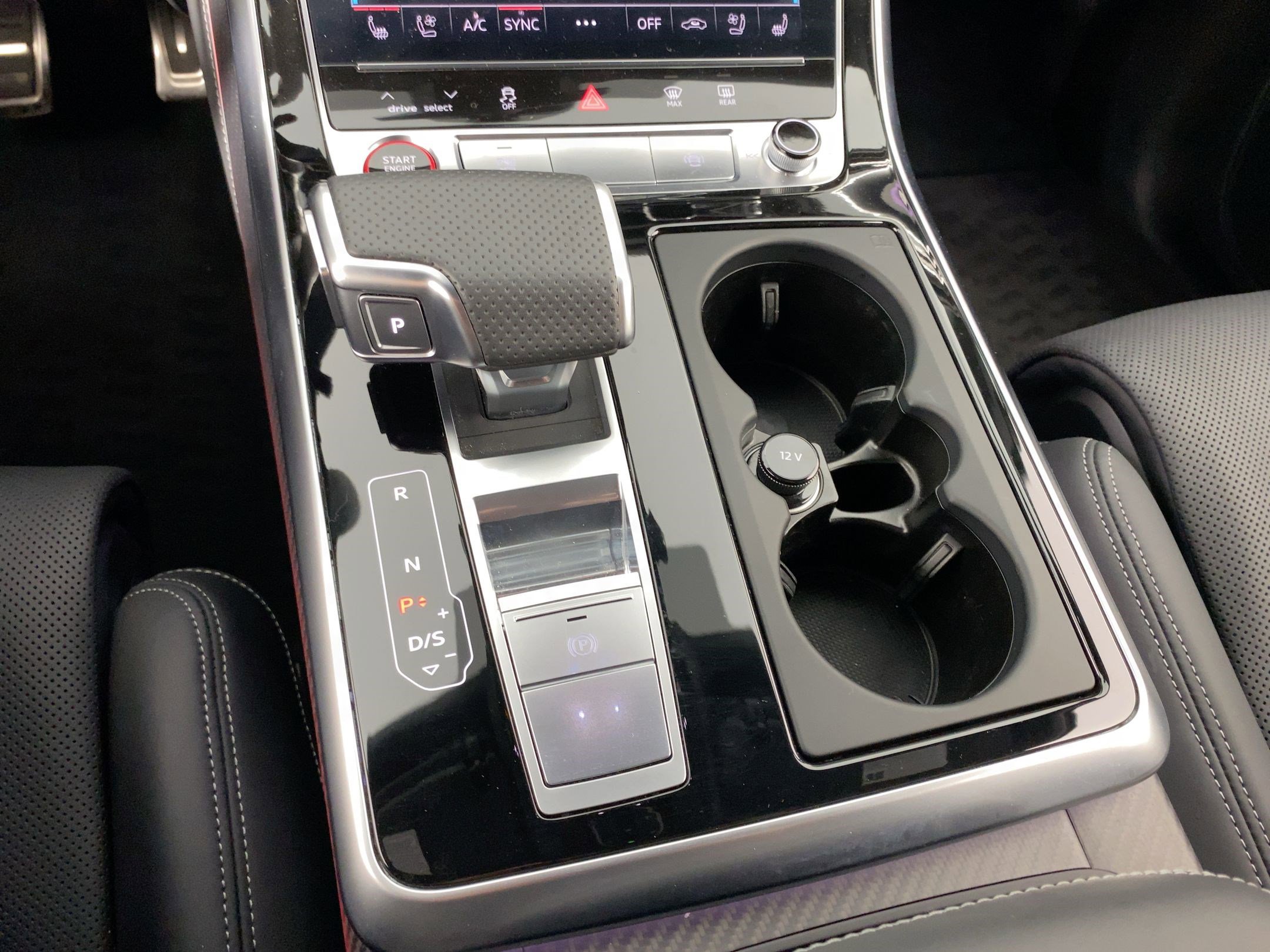 Used 2025 Audi SQ7 Premium Plus w/ Executive Package image 26