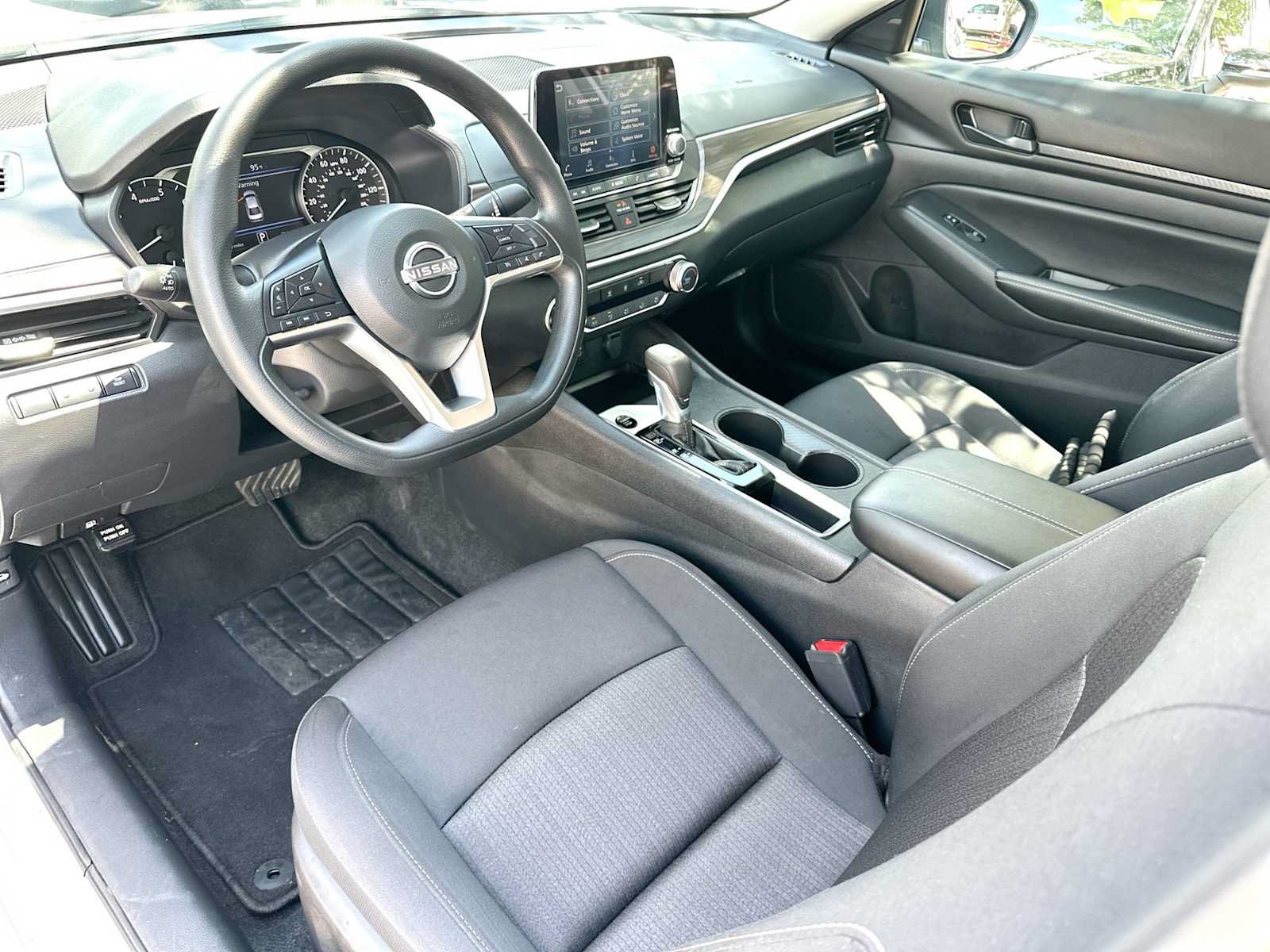 Used 2026 Nissan Altima 2.5 SV FWD image 18