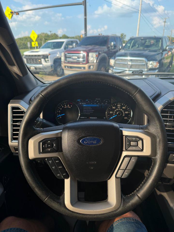 Used 2015 Ford F150 Lariat w/ Equipment Group 502A Luxury AWD/4WD image 11