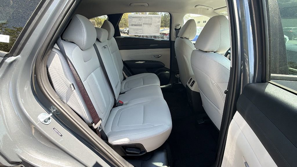New 2026 Hyundai Tucson SEL FWD image 17