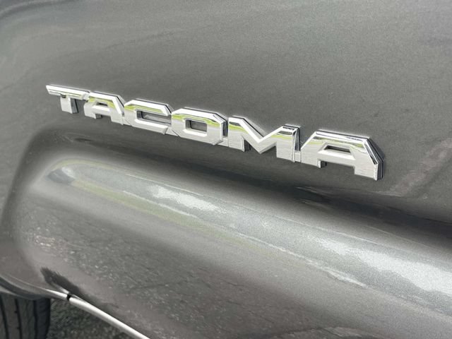 Used 2023 Toyota Tacoma SR5 w/ SR5 Appearance Package RWD image 40