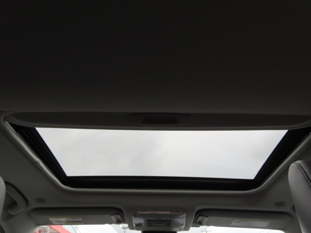 Used 2024 Toyota RAV4 XLE Premium AWD/4WD image 52