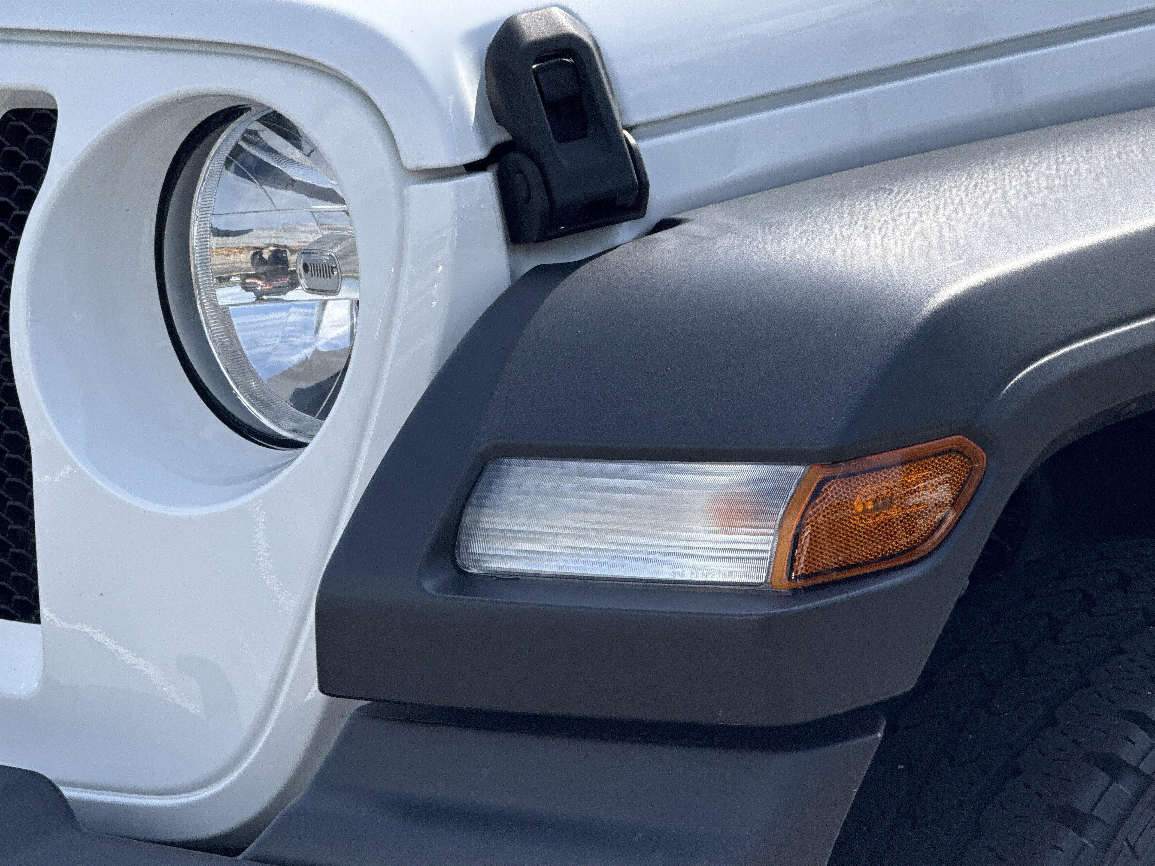 Used 2022 Jeep Wrangler Unlimited Sport w/ Sun And Sound Package image 5